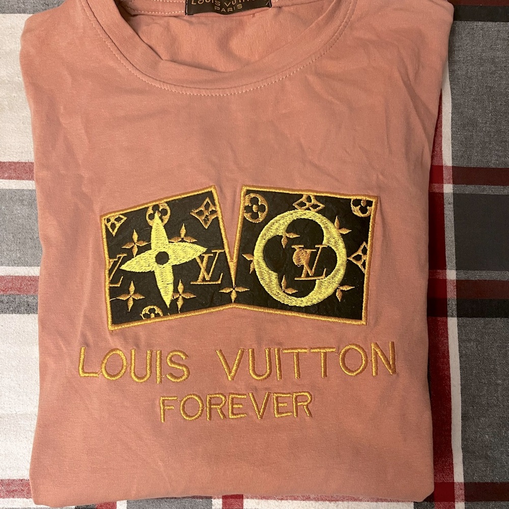 Louis Vuitton tee